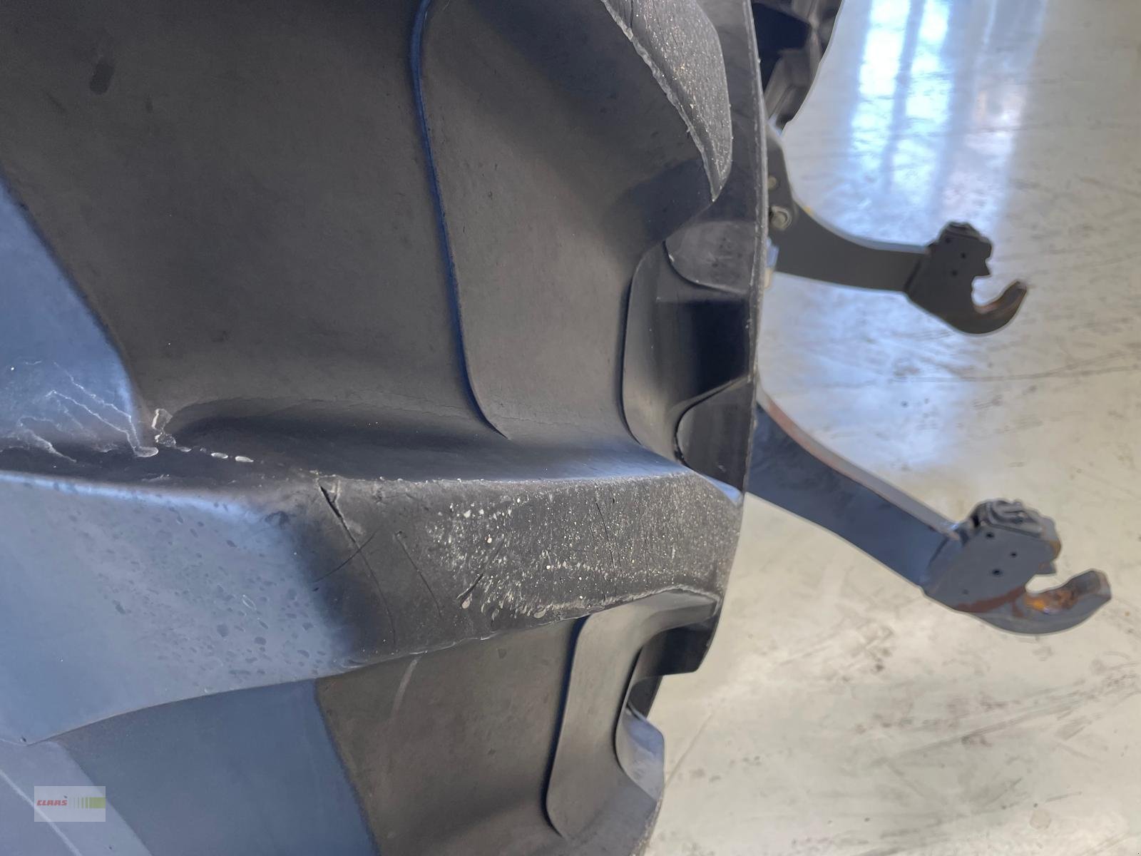 Traktor van het type CLAAS Xerion 4000 TRAC VC, Gebrauchtmaschine in Langenau (Foto 23)