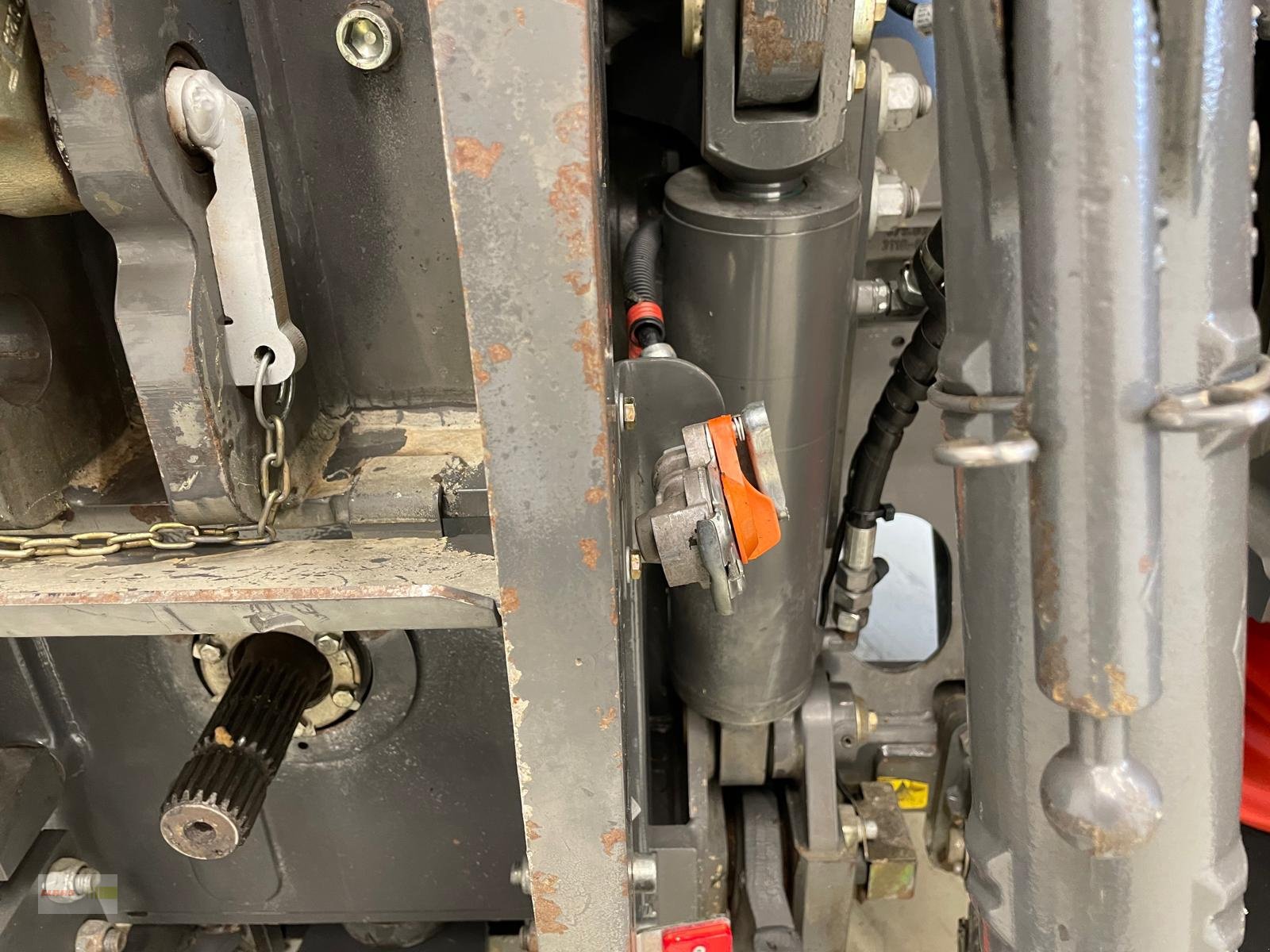 Traktor van het type CLAAS Xerion 4000 TRAC VC, Gebrauchtmaschine in Langenau (Foto 31)