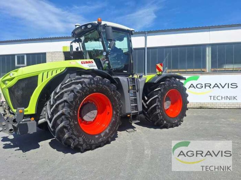 Traktor tip CLAAS XERION 4000 TRAC, Gebrauchtmaschine in Fritzlar (Poză 1)