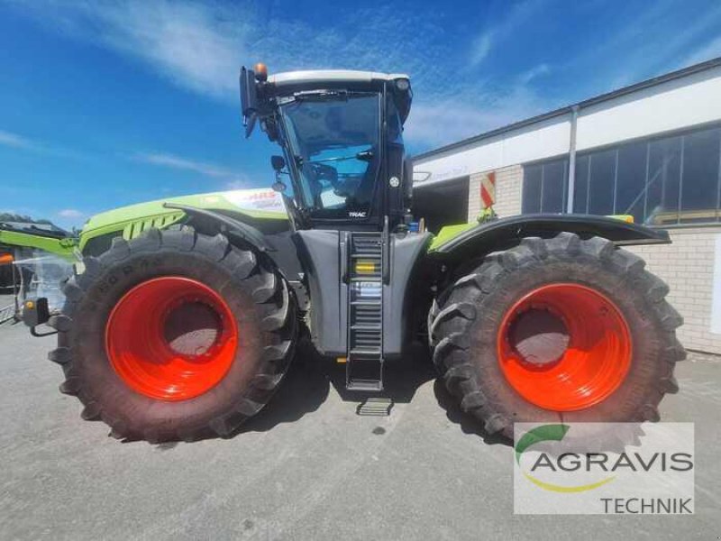 Traktor tip CLAAS XERION 4000 TRAC, Gebrauchtmaschine in Fritzlar (Poză 9)