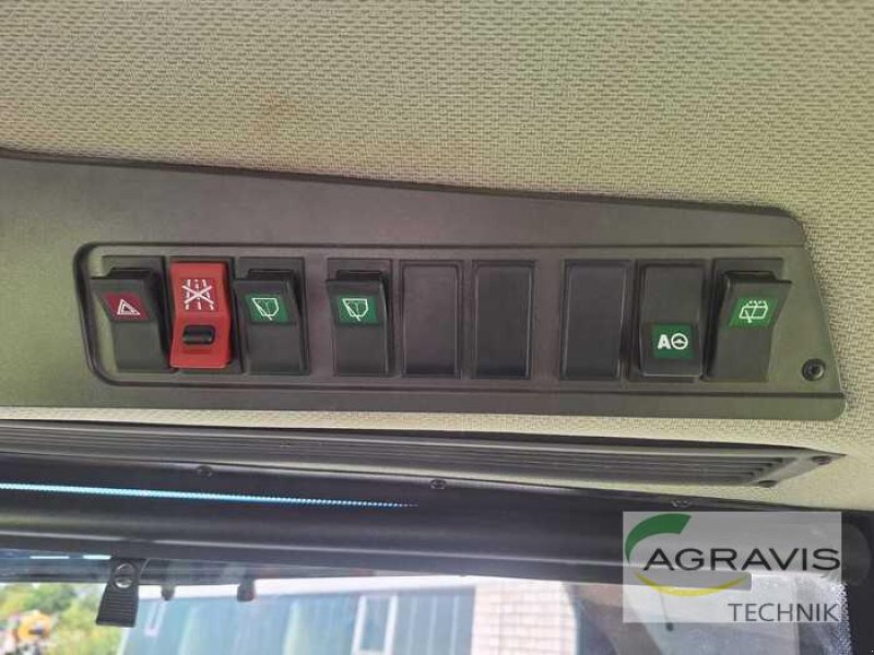 Traktor tip CLAAS XERION 4000 TRAC, Gebrauchtmaschine in Warburg (Poză 13)