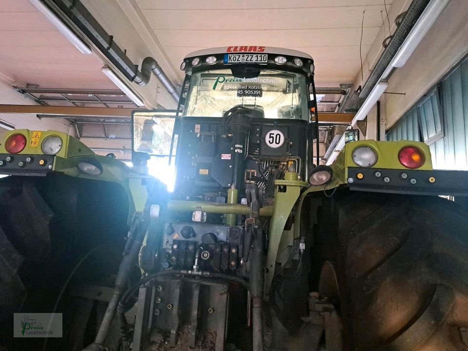 Traktor des Typs CLAAS XERION 4000 VC, Gebrauchtmaschine in Bad Kötzting (Bild 11)