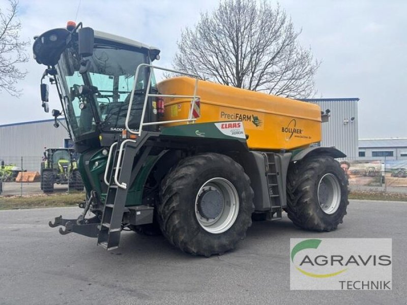 Traktor типа CLAAS XERION 4200 SADDLE TRAC, Gebrauchtmaschine в Meppen (Фотография 1)