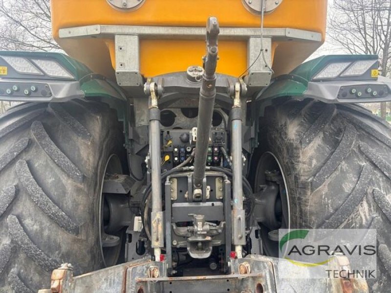 Traktor типа CLAAS XERION 4200 SADDLE TRAC, Gebrauchtmaschine в Meppen (Фотография 9)