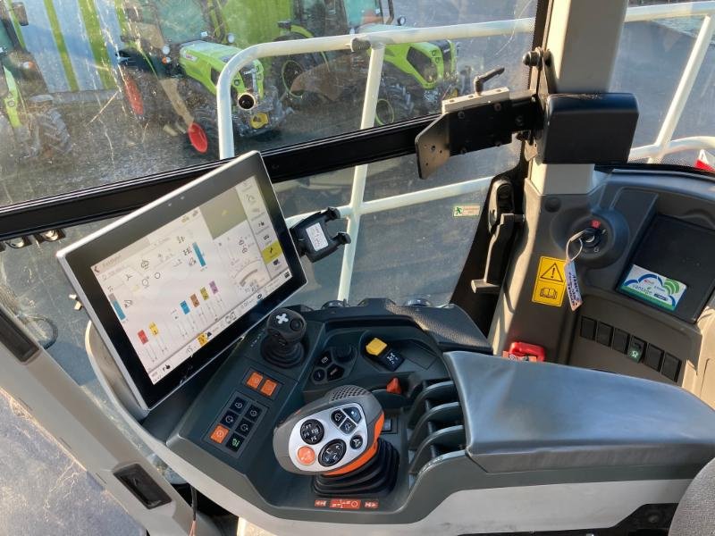 Traktor Türe ait CLAAS XERION 4200 SADDLE TRAC, Gebrauchtmaschine içinde Molbergen (resim 11)