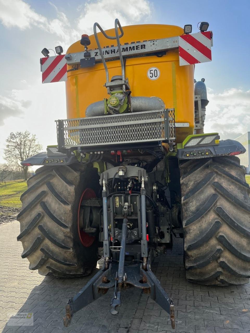 Traktor des Typs CLAAS Xerion 4200 Saddle Trac, Gebrauchtmaschine in Schora (Bild 5)