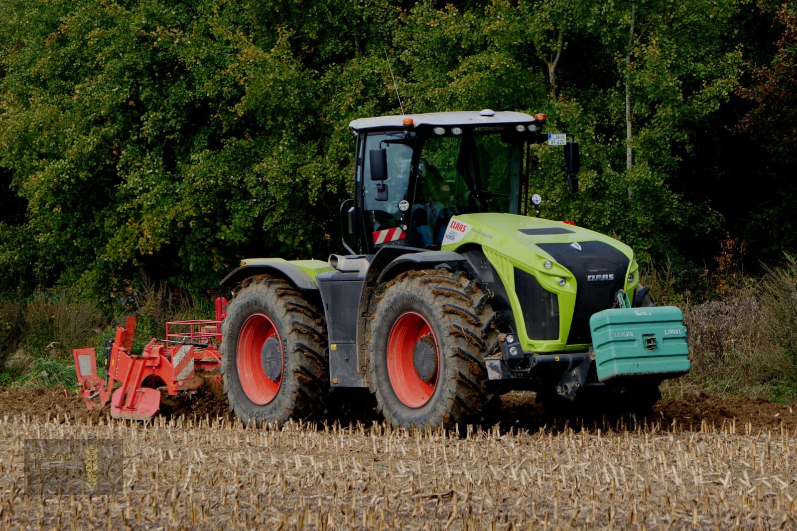Traktor Türe ait CLAAS XERION 4200 Trac VC RTK, Gebrauchtmaschine içinde Eichendorf (resim 4)