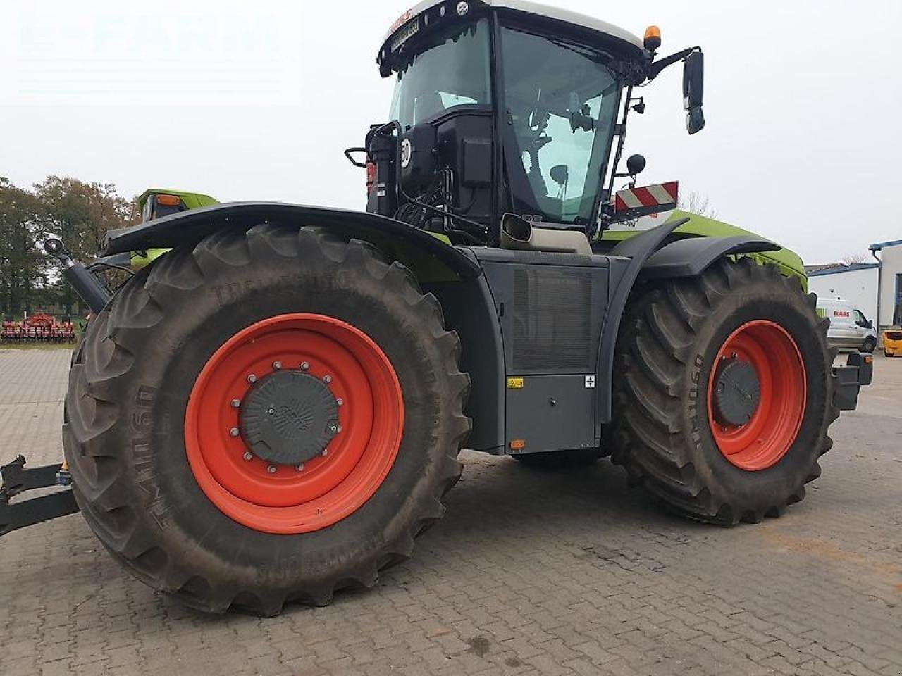 Traktor des Typs CLAAS xerion 4200 trac vc + rtk, Gebrauchtmaschine in NEUENDORF AM SPECK (Bild 4)