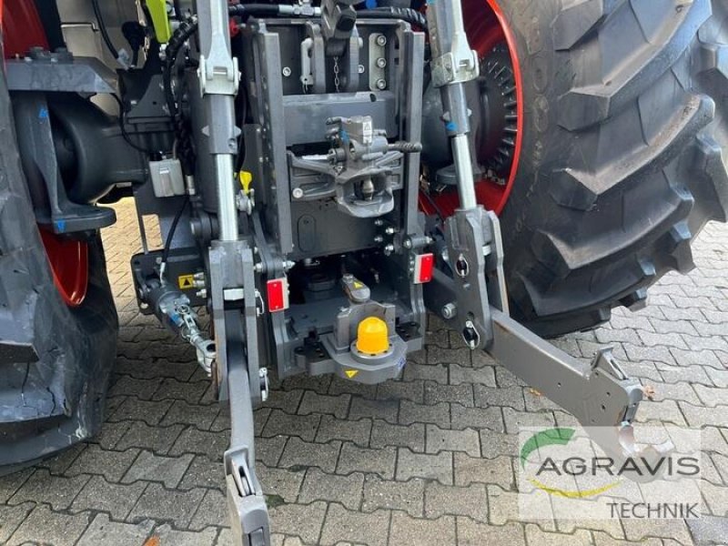 Traktor van het type CLAAS XERION 4200 TRAC VC, Gebrauchtmaschine in Meppen (Foto 8)