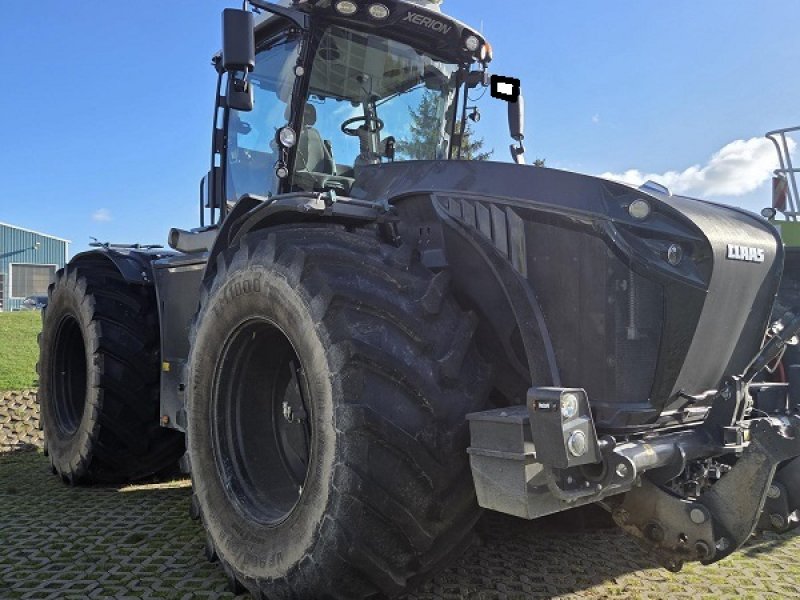Traktor des Typs CLAAS Xerion 4200 TRAC VC, Gebrauchtmaschine in Wuppertal (Bild 1)