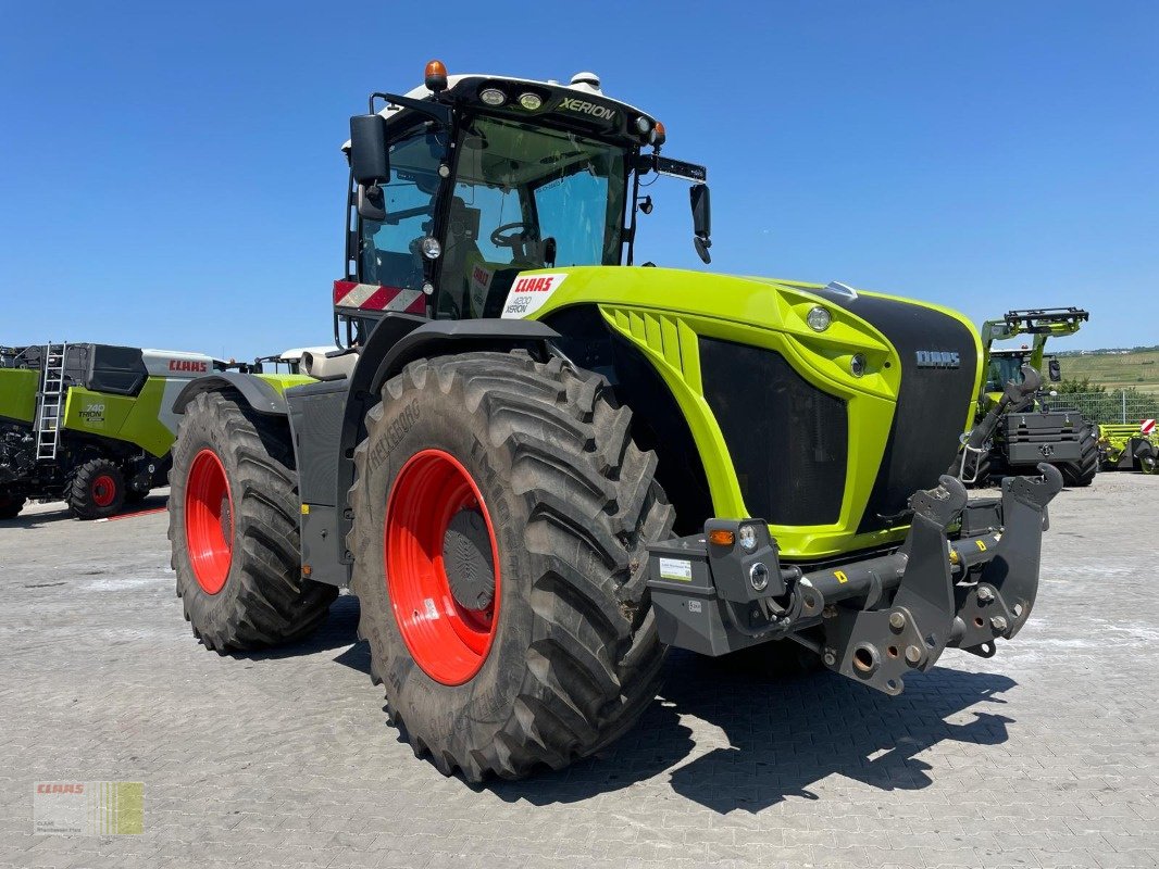 Traktor des Typs CLAAS Xerion 4200 Trac VC, Gebrauchtmaschine in Reinheim (Bild 3)