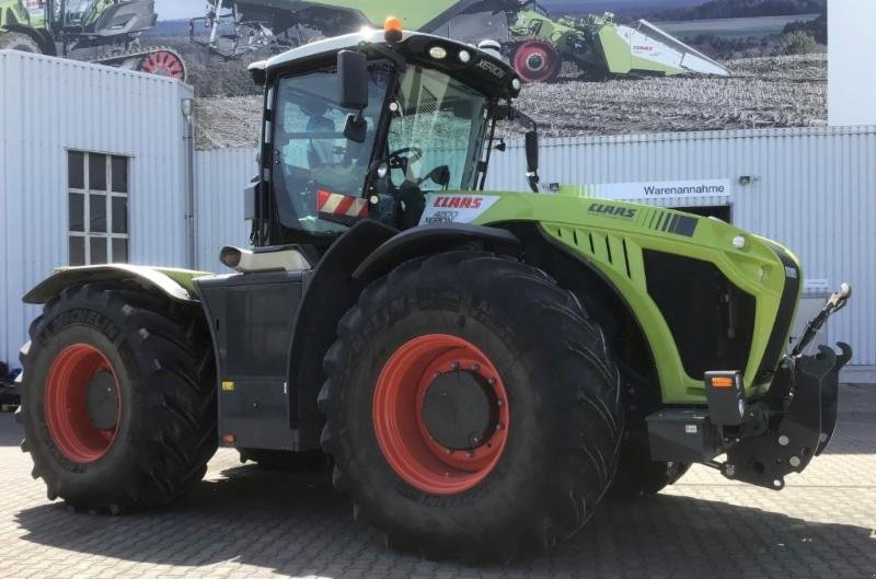 Traktor des Typs CLAAS XERION 4200 TRAC, Gebrauchtmaschine in Landsberg (Bild 4)