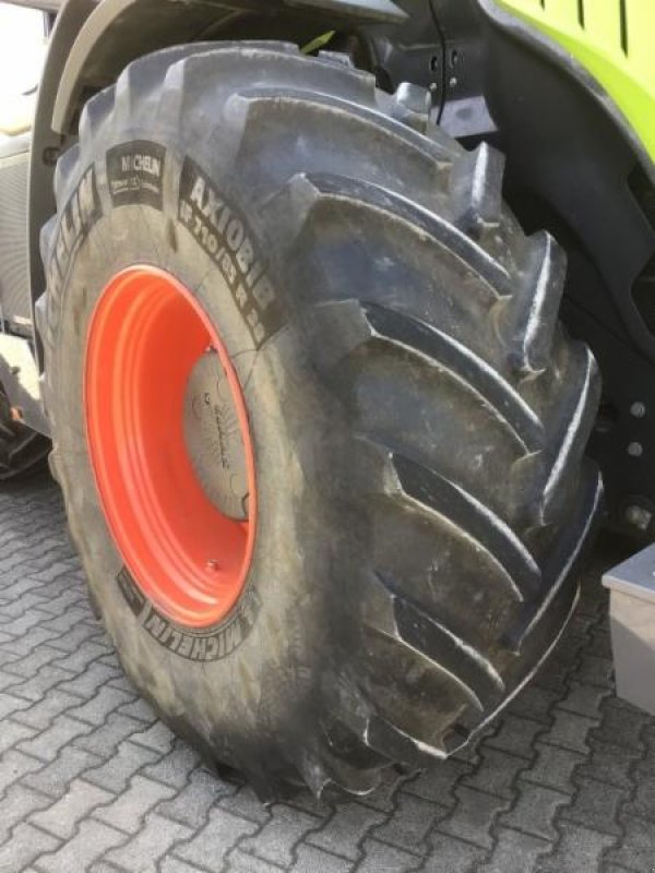 Traktor des Typs CLAAS XERION 4200 TRAC, Gebrauchtmaschine in Landsberg (Bild 14)