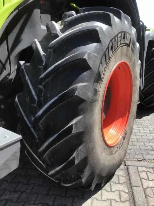 Traktor des Typs CLAAS XERION 4200 TRAC, Gebrauchtmaschine in Landsberg (Bild 15)