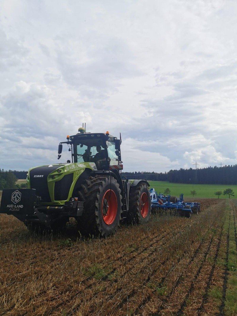 Traktor des Typs CLAAS Xerion 4200 VC Bj 2022 609 Motorstunden, Gebrauchtmaschine in Schutterzell (Bild 3)