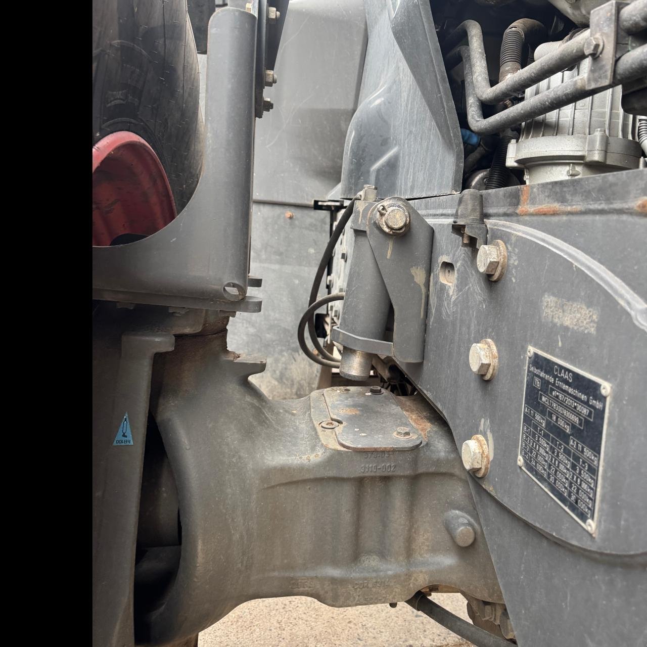 Traktor del tipo CLAAS Xerion 4500 Trac VC -Motor NEU, Gebrauchtmaschine en Könnern (Imagen 4)