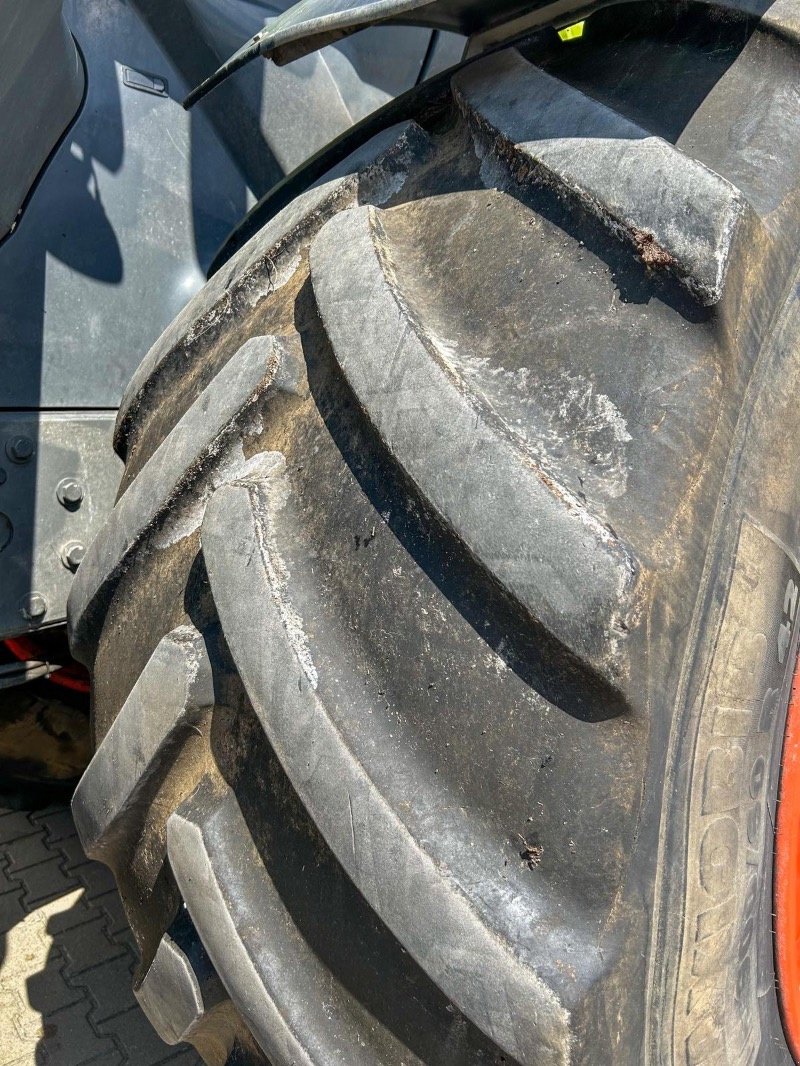 Traktor от тип CLAAS Xerion 4500 Trac VC, Gebrauchtmaschine в Rhinow (Снимка 10)