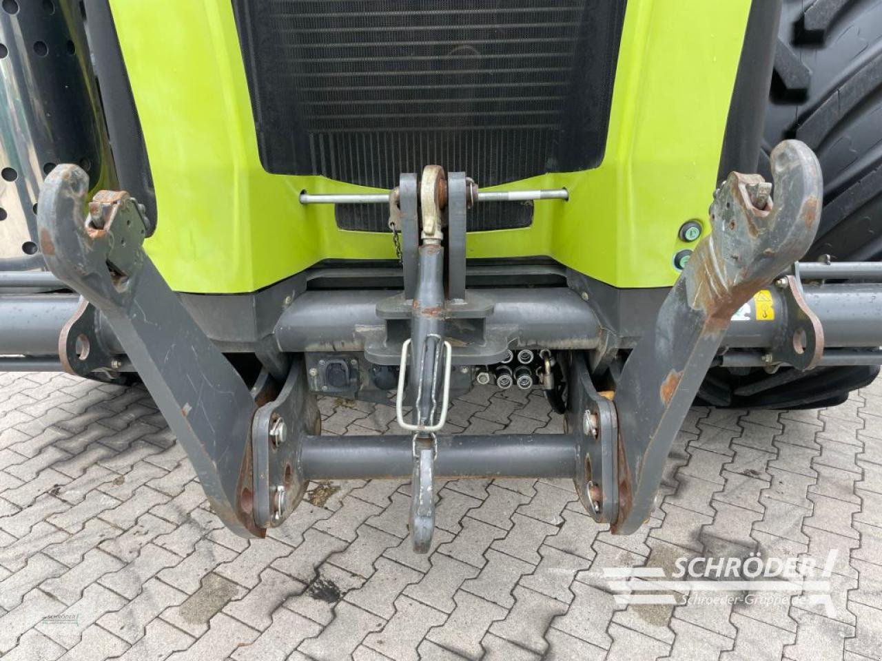Traktor del tipo CLAAS XERION 4500, Gebrauchtmaschine In Wildeshausen (Immagine 8)