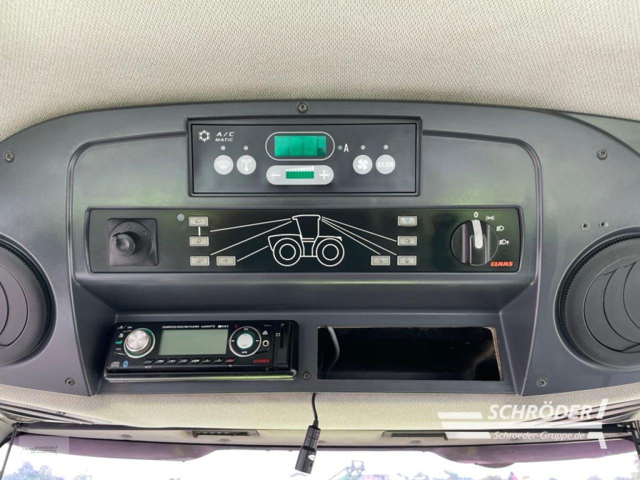 Traktor del tipo CLAAS XERION 4500, Gebrauchtmaschine In Wildeshausen (Immagine 19)