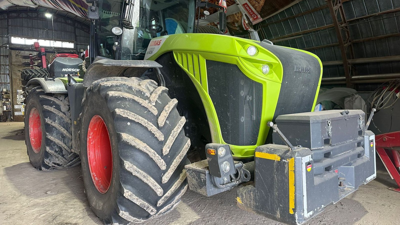 Traktor typu CLAAS XERION 5000 . Kun 1.900 timer. GPS klar., Gebrauchtmaschine v Kolding (Obrázek 1)