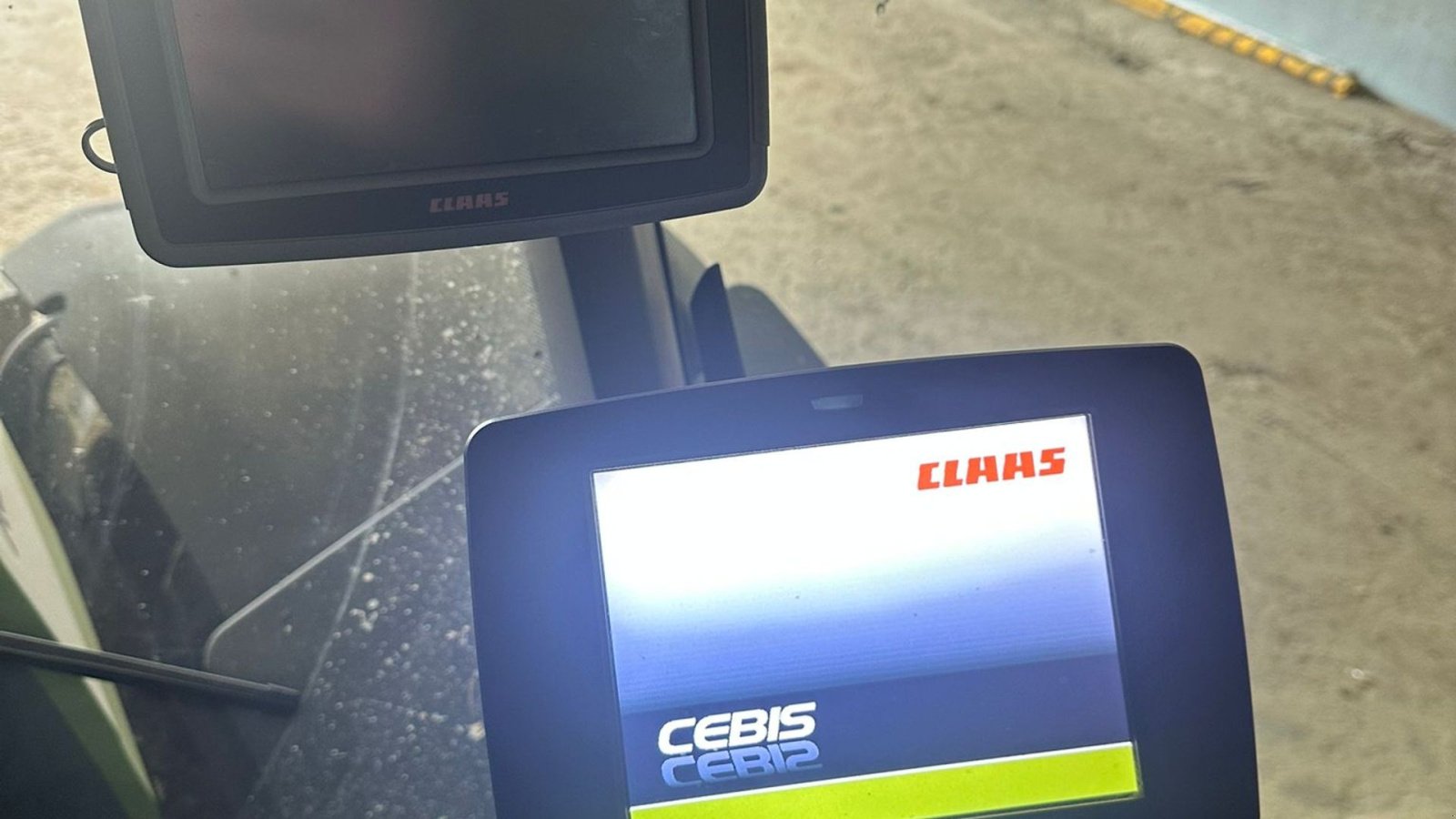 Traktor typu CLAAS XERION 5000 . Kun 1.900 timer. GPS klar., Gebrauchtmaschine v Kolding (Obrázek 3)