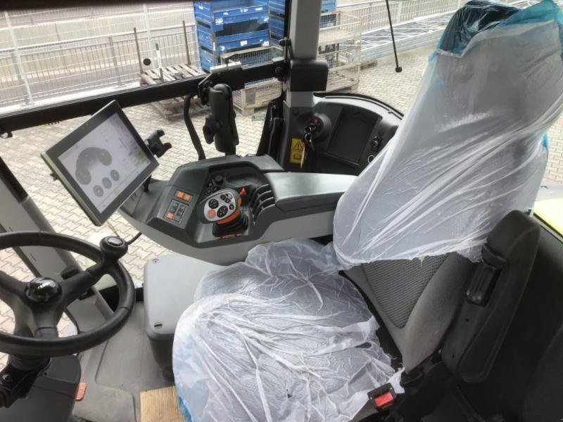 Traktor tip CLAAS XERION 5000 TRAC TS, Gebrauchtmaschine in Landsberg (Poză 10)