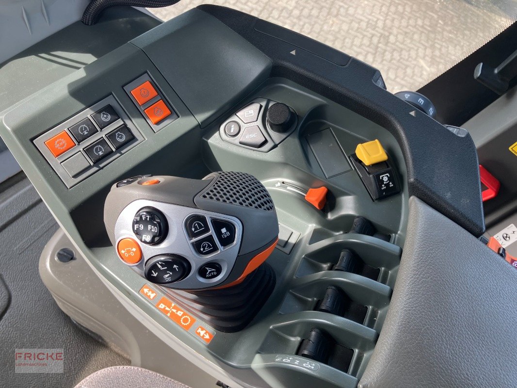 Traktor del tipo CLAAS Xerion 5000 Trac VC *BLACK WEEK OFFER!*, Gebrauchtmaschine In Demmin (Immagine 17)