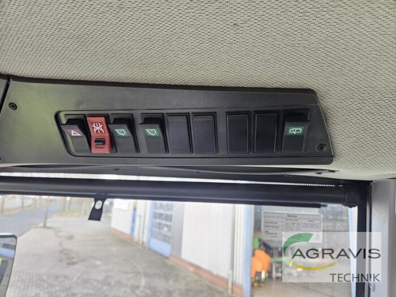 Traktor typu CLAAS XERION 5000 TRAC VC, Gebrauchtmaschine w Meppen (Zdjęcie 21)