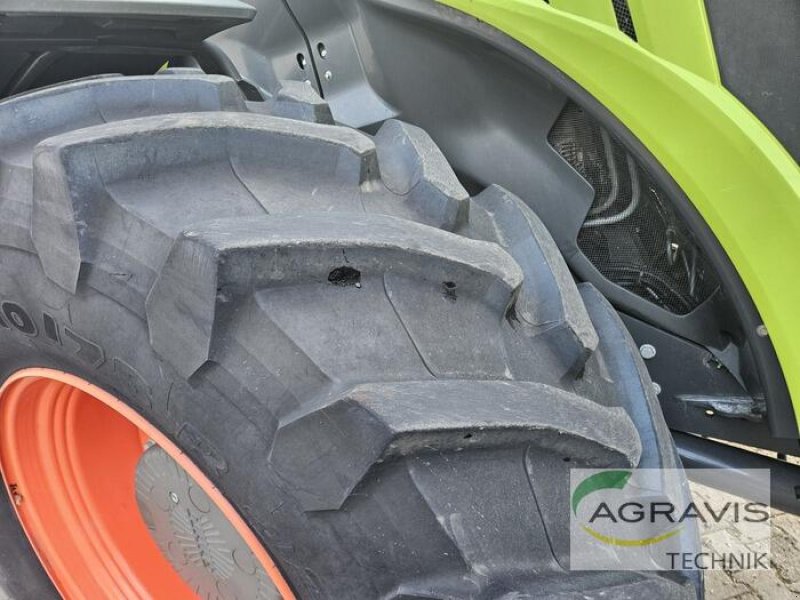 Traktor typu CLAAS XERION 5000 TRAC VC, Gebrauchtmaschine w Meppen (Zdjęcie 15)