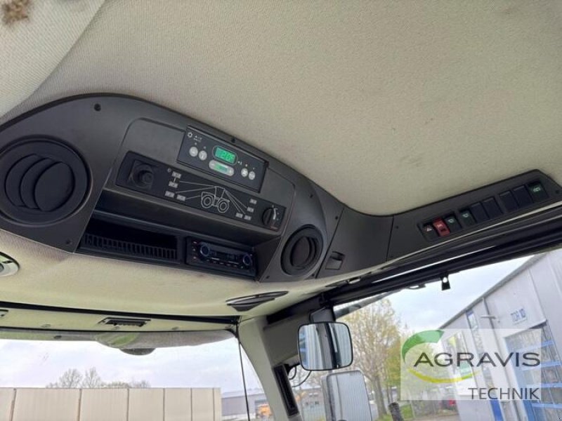 Traktor of the type CLAAS XERION 5000 TRAC VC, Gebrauchtmaschine in Meppen (Picture 10)