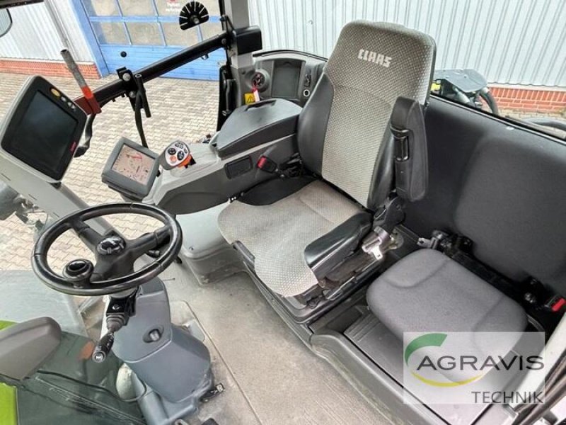 Traktor of the type CLAAS XERION 5000 TRAC VC, Gebrauchtmaschine in Meppen (Picture 7)