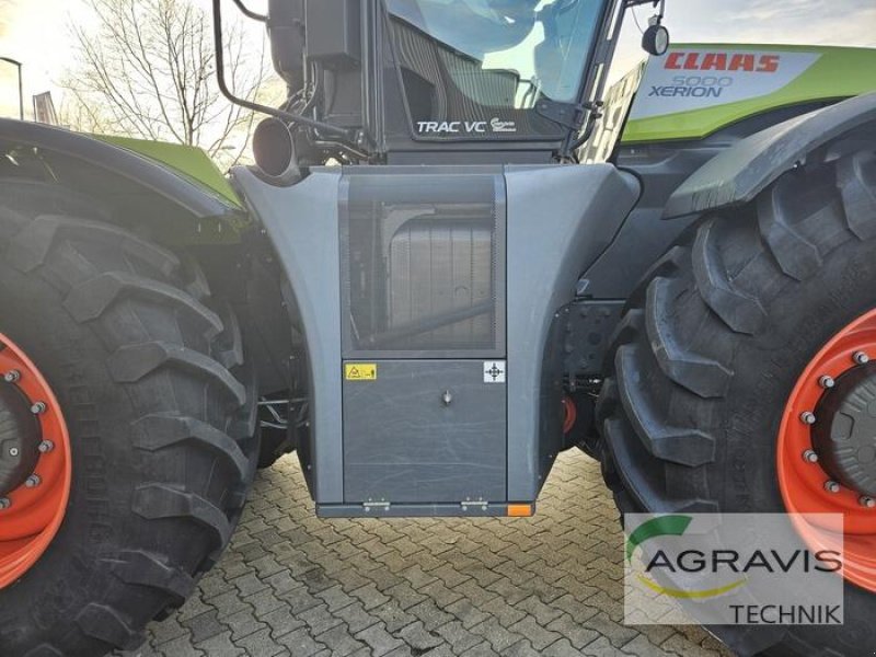 Traktor typu CLAAS XERION 5000 TRAC VC, Gebrauchtmaschine w Meppen (Zdjęcie 8)