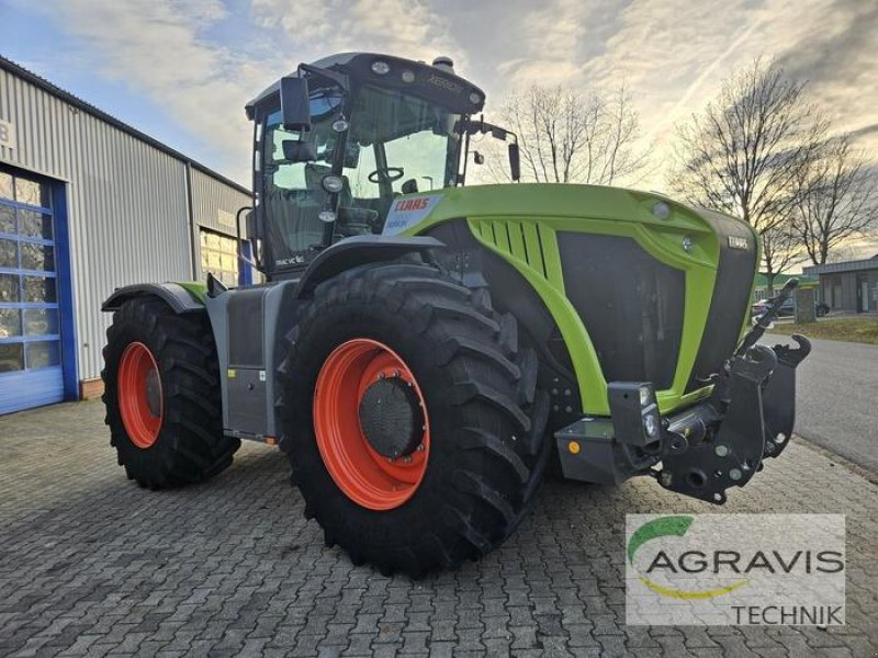 Traktor typu CLAAS XERION 5000 TRAC VC, Gebrauchtmaschine w Meppen (Zdjęcie 2)