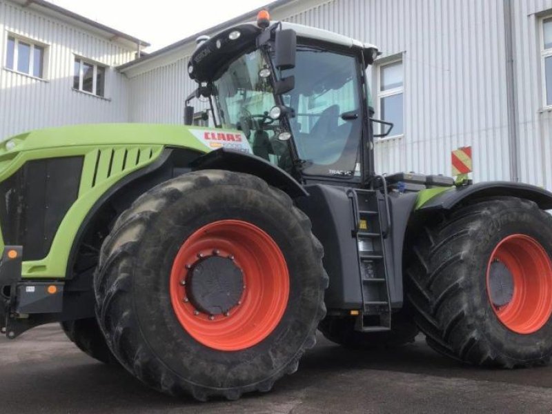 CLAAS XERION 5000 TRAC VC, Gebrauchtmaschine, Год выпуска: 2016, Отработанные часы/га: 3908, Отработанные часы: 3908 Количество часов (Фотография 1) Traktor типа CLAAS XERION 5000 TRAC VC, Gebrauchtmaschine в Landsberg (Фотография 1)