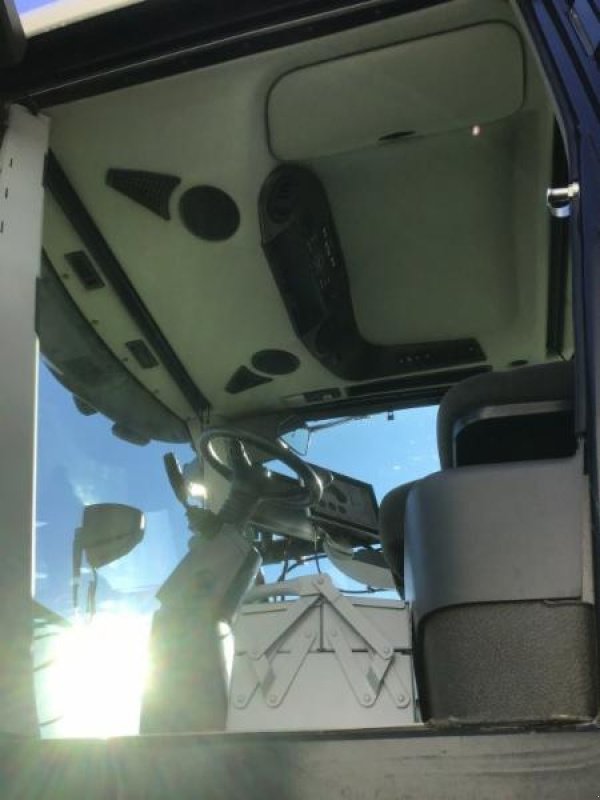 Traktor des Typs CLAAS XERION 5000 TRAC VC, Gebrauchtmaschine in Landsberg (Bild 6)