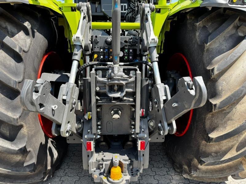 Traktor типа CLAAS XERION 5000 TRAC VC, Gebrauchtmaschine в Hockenheim (Фотография 5)