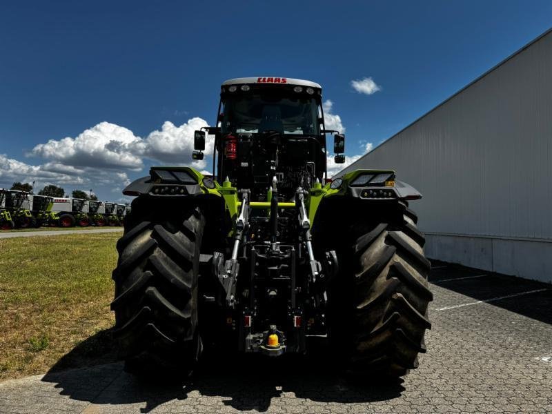 Traktor типа CLAAS XERION 5000 TRAC VC, Gebrauchtmaschine в Hockenheim (Фотография 4)