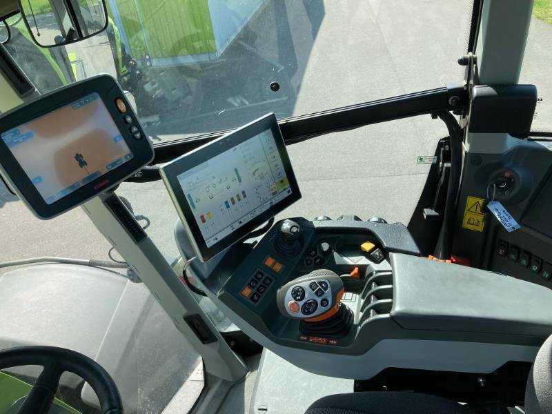 Traktor des Typs CLAAS XERION 5000 TRAC VC, Gebrauchtmaschine in Molbergen (Bild 11)