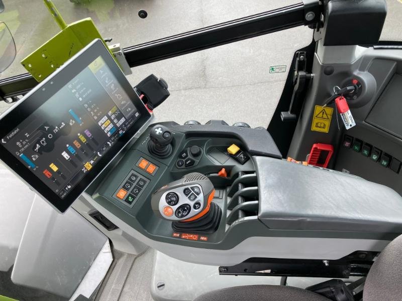 Traktor типа CLAAS XERION 5000 TRAC VC, Gebrauchtmaschine в Molbergen (Фотография 11)