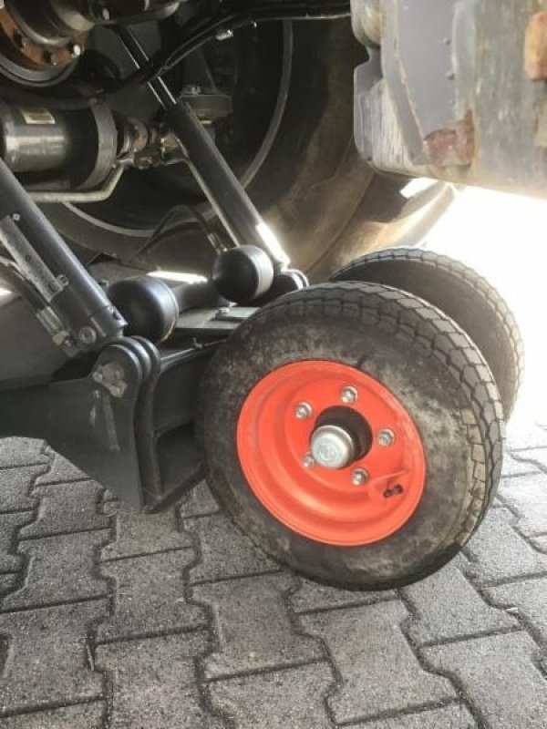 Traktor Türe ait CLAAS XERION 5000 TRAC VC, Gebrauchtmaschine içinde Landsberg (resim 17)