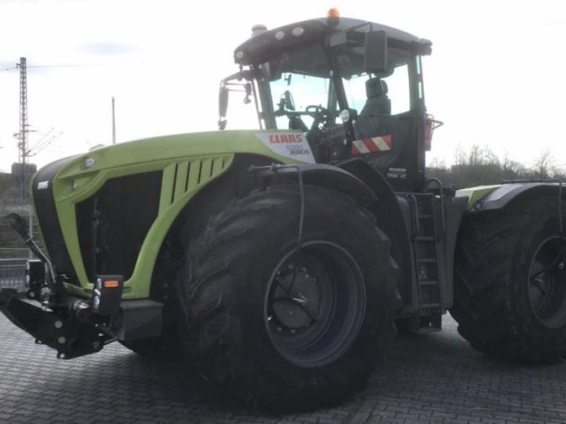 Traktor des Typs CLAAS XERION 5000 TRAC VC, Gebrauchtmaschine in Landsberg (Bild 1)