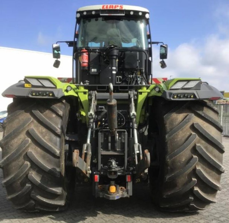 Traktor Türe ait CLAAS XERION 5000 TRAC VC, Gebrauchtmaschine içinde Landsberg (resim 7)