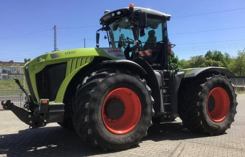 Traktor του τύπου CLAAS XERION 5000 TRAC VC, Gebrauchtmaschine σε Landsberg (Φωτογραφία 1)