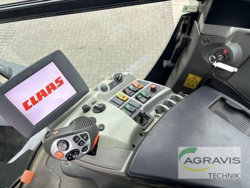 Traktor Türe ait CLAAS XERION 5000 TRAC VC, Gebrauchtmaschine içinde Olfen  (resim 19)