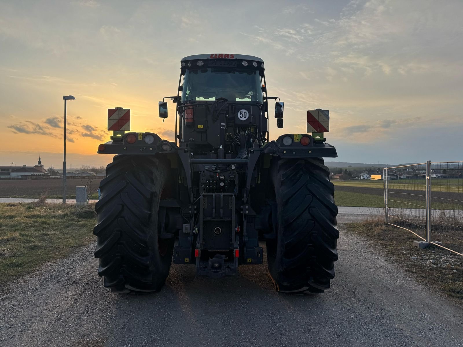 Traktor van het type CLAAS Xerion 5000 Trac VC, Gebrauchtmaschine in Harmannsdorf-Rückersdorf (Foto 4)