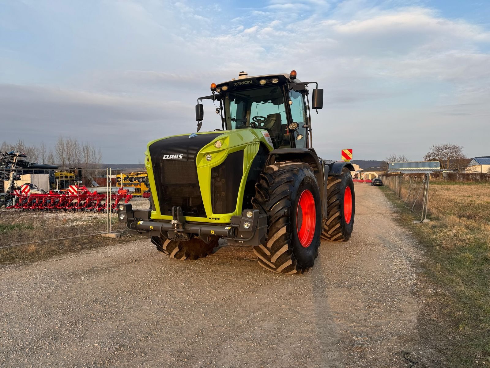 Traktor van het type CLAAS Xerion 5000 Trac VC, Gebrauchtmaschine in Harmannsdorf-Rückersdorf (Foto 1)
