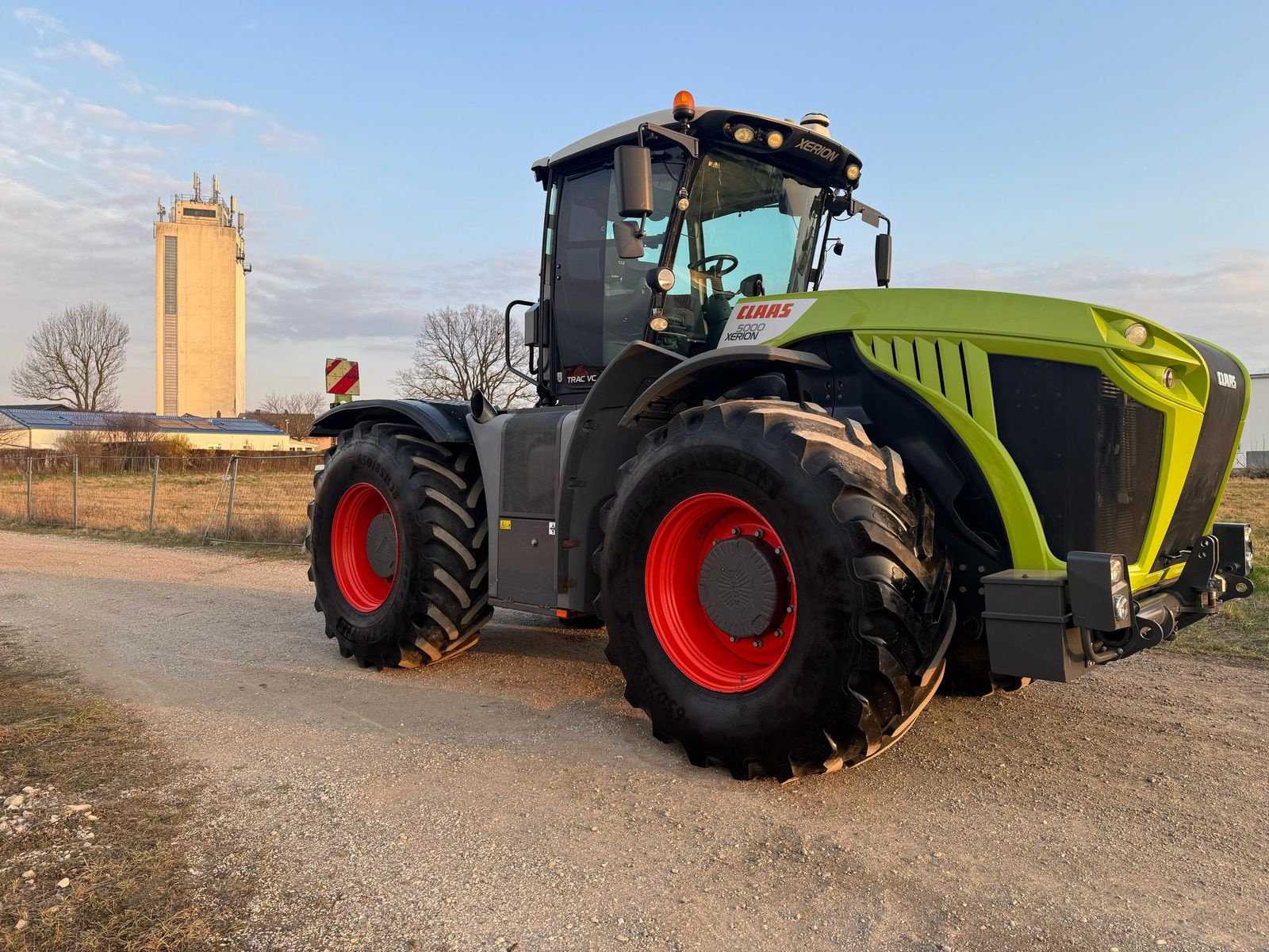 Traktor des Typs CLAAS Xerion 5000 Trac VC, Gebrauchtmaschine in Harmannsdorf-Rückersdorf (Bild 17)