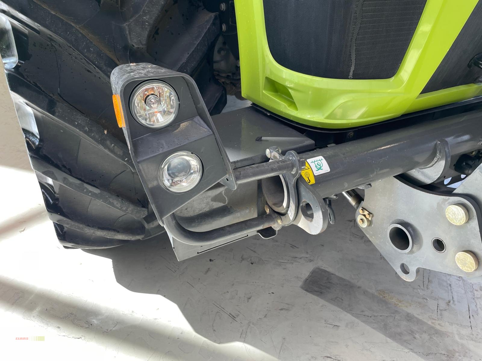 Traktor des Typs CLAAS XERION 5000 TRAC VC, Gebrauchtmaschine in Langenau (Bild 15)