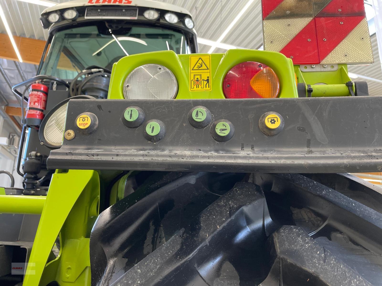 Traktor des Typs CLAAS XERION 5000 TRAC VC, Gebrauchtmaschine in Langenau (Bild 28)