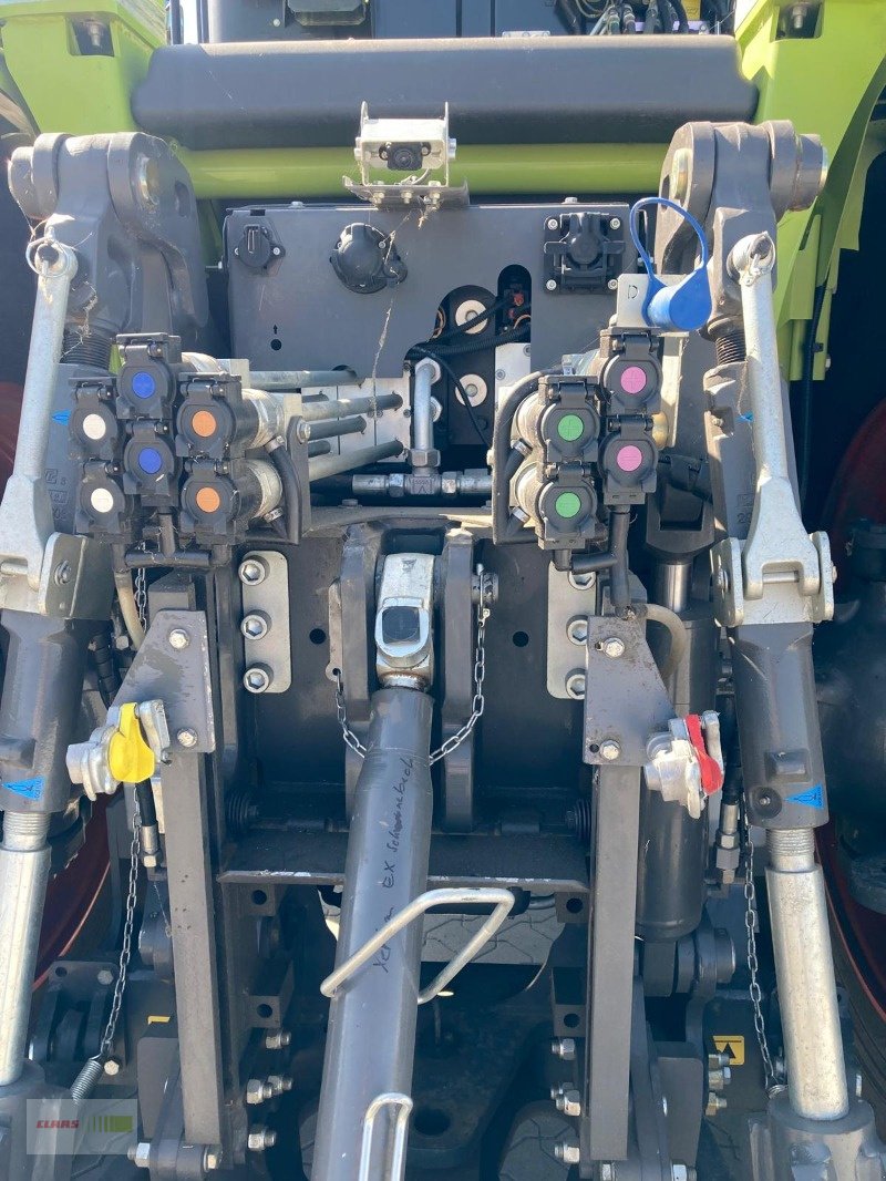 Traktor van het type CLAAS Xerion 5000 trac, Gebrauchtmaschine in Schwülper (Foto 8)